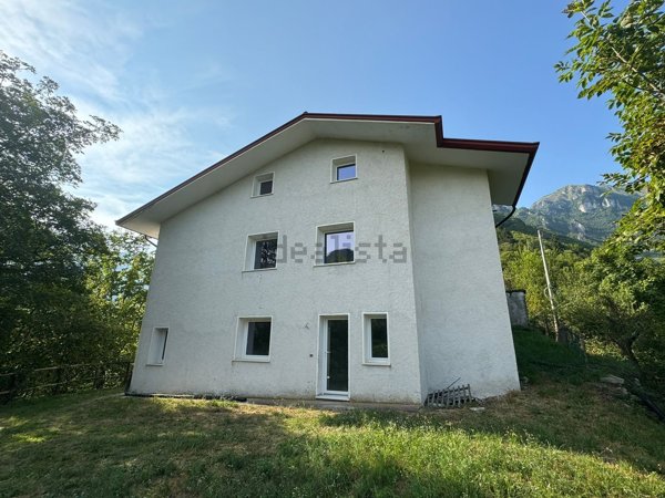 casa indipendente in vendita a Setteville in zona Schievenin