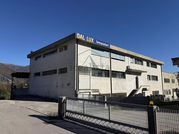 capannone in vendita a Setteville