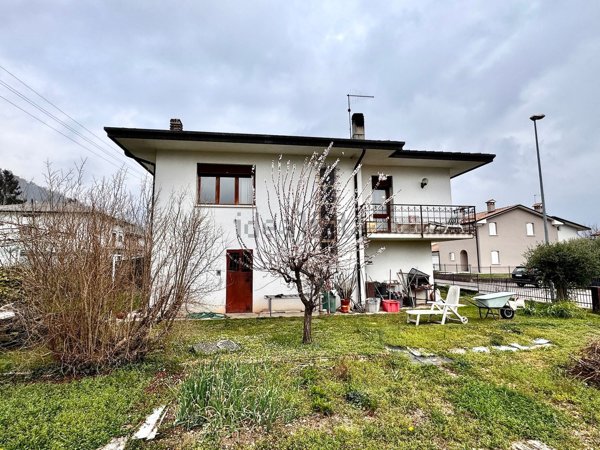 casa indipendente in vendita a Setteville in zona Quero