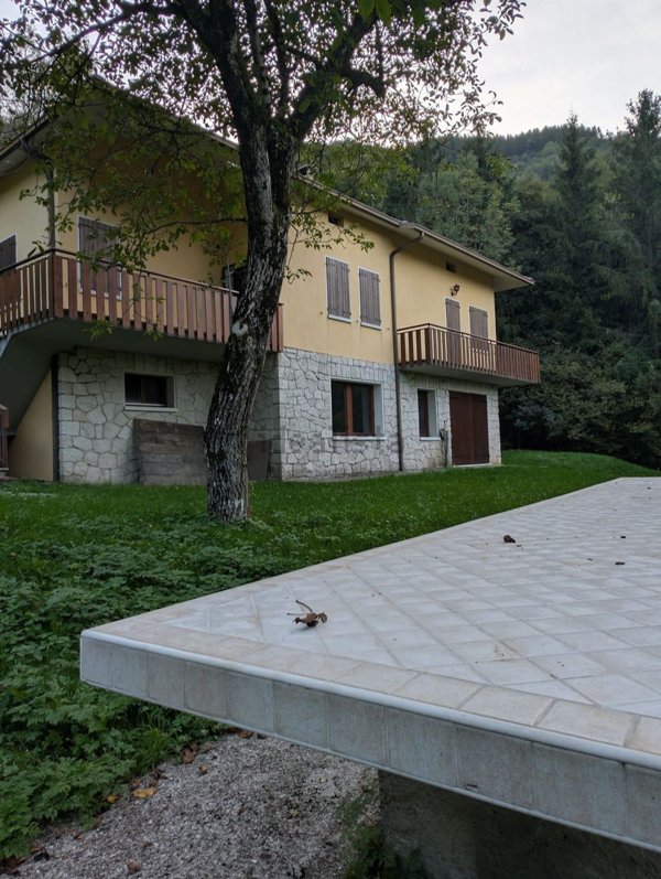 casa indipendente in vendita a Setteville in zona Alano di Piave