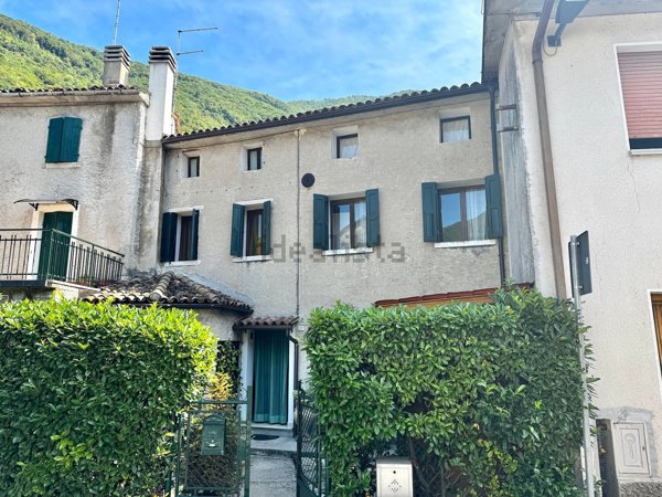 casa indipendente in vendita a Setteville in zona Vas