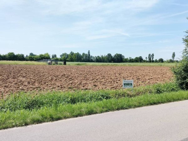 terreno agricolo in vendita ad Altivole in zona San Vito