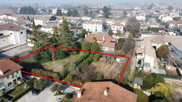terreno edificabile in vendita ad Altivole