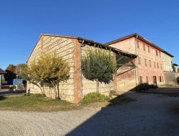 casa indipendente in vendita ad Altivole in zona San Vito