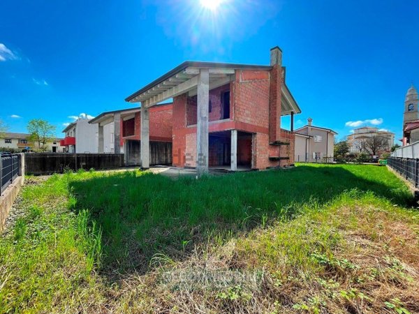 casa indipendente in vendita ad Altivole in zona San Vito