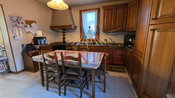 casa semindipendente in vendita ad Altivole in zona San Vito