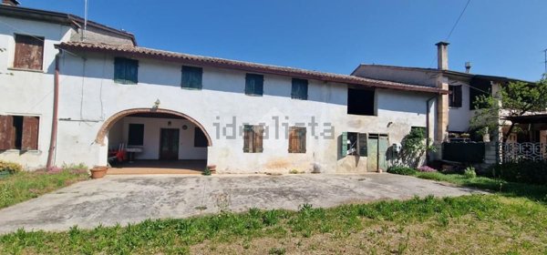 casa semindipendente in vendita ad Altivole