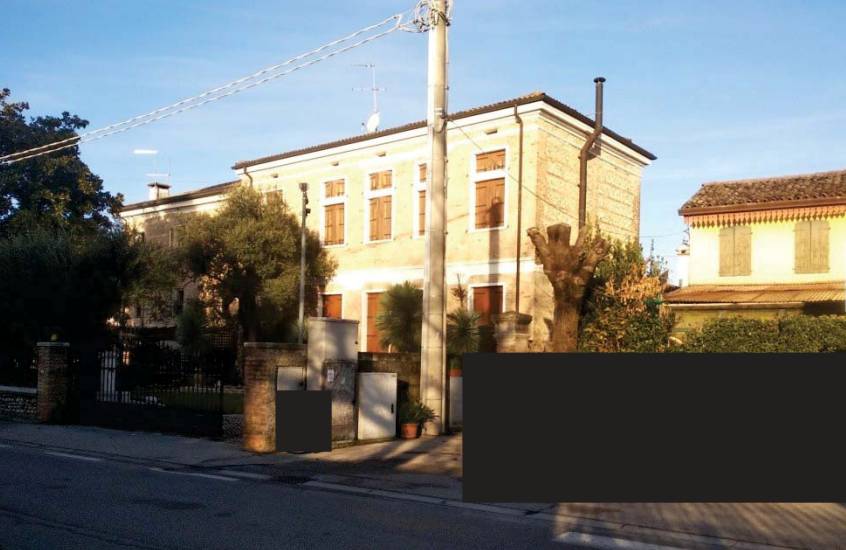 casa indipendente in vendita ad Altivole in zona Caselle