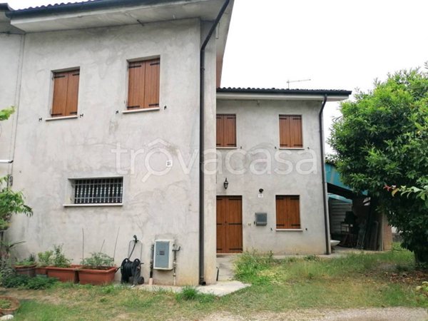 casa indipendente in vendita ad Altivole in zona San Vito