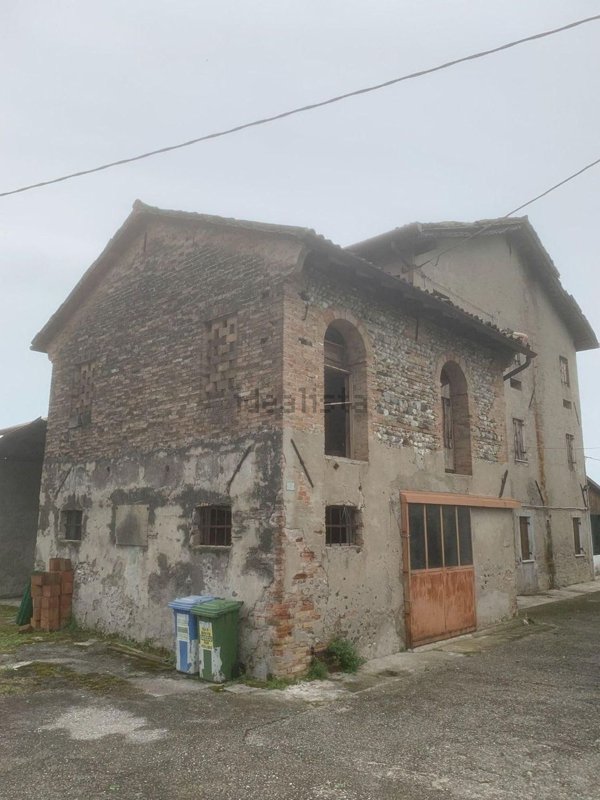 casa indipendente in vendita ad Arcade
