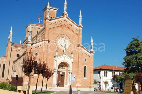 terreno edificabile in vendita ad Arcade