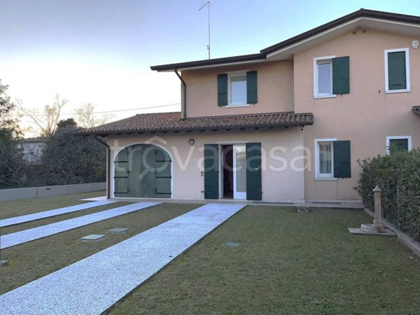 casa indipendente in vendita ad Arcade