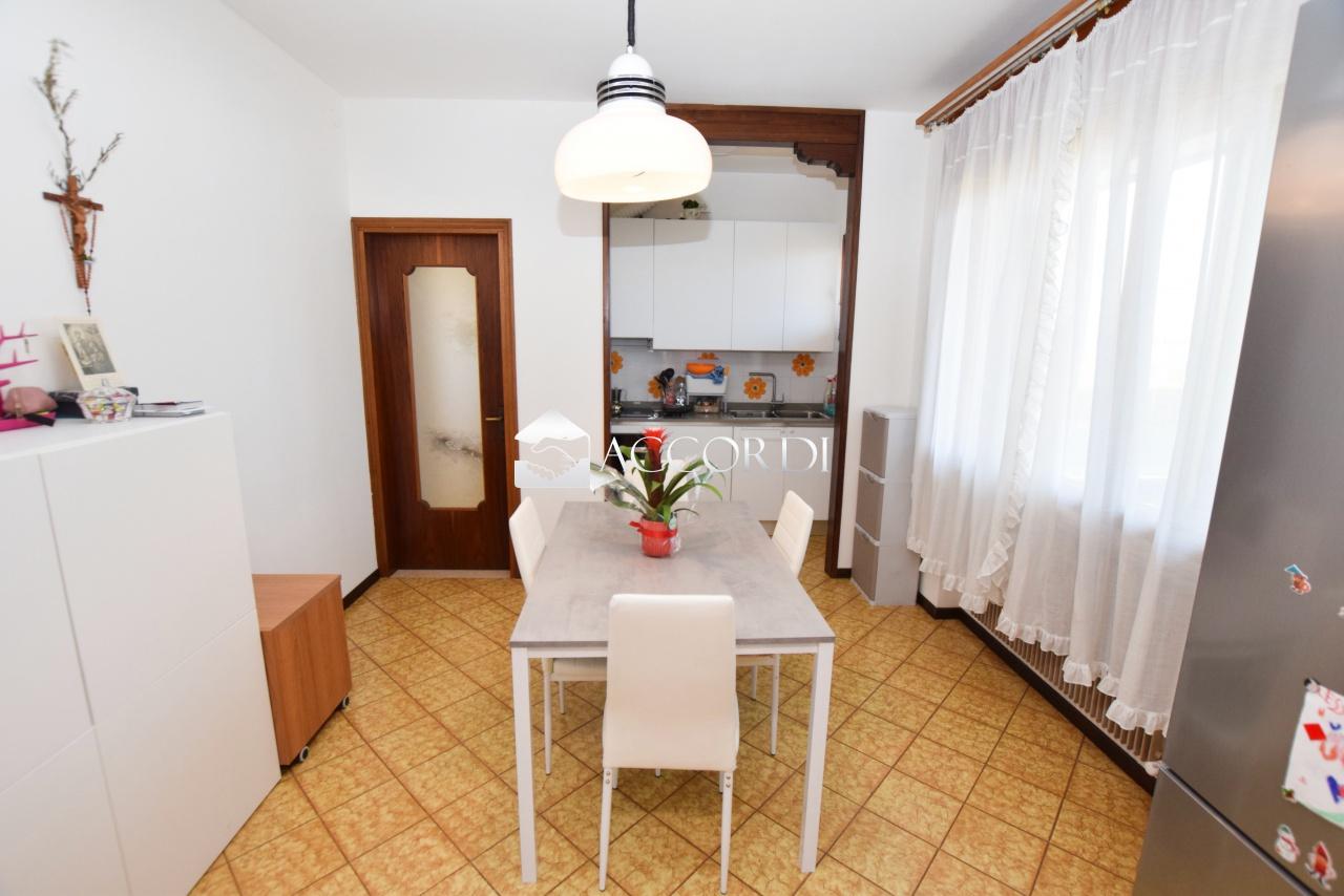 casa indipendente in vendita ad Arcade