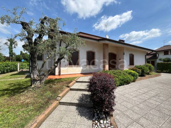 casa indipendente in vendita ad Arcade