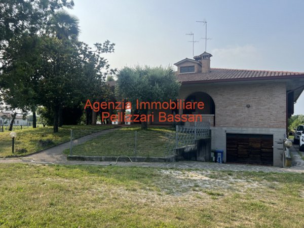 casa indipendente in vendita ad Arcade