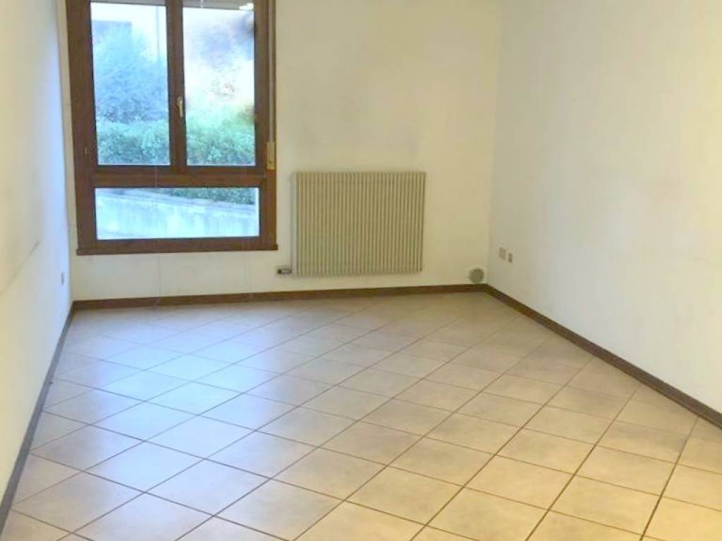 negozio in vendita ad Arcade