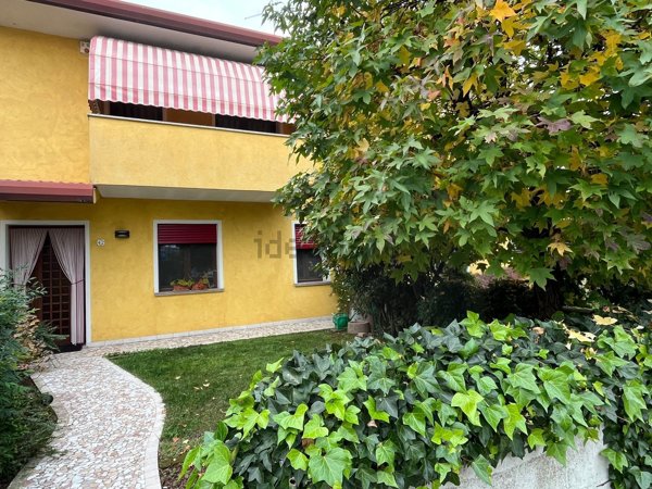 casa indipendente in vendita ad Arcade