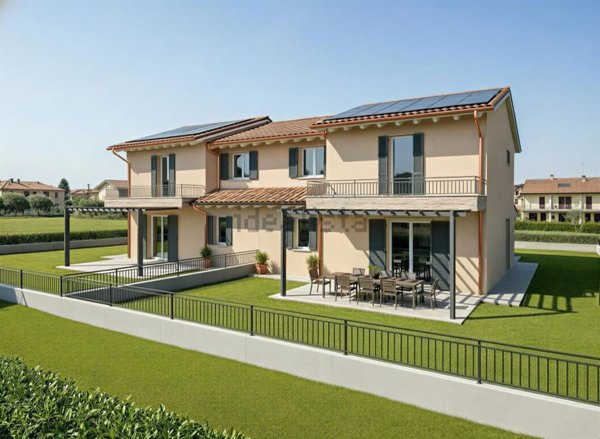 casa indipendente in vendita ad Arcade