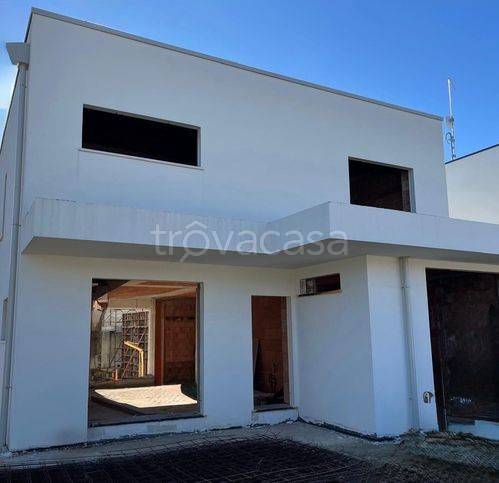 casa indipendente in vendita ad Arcade