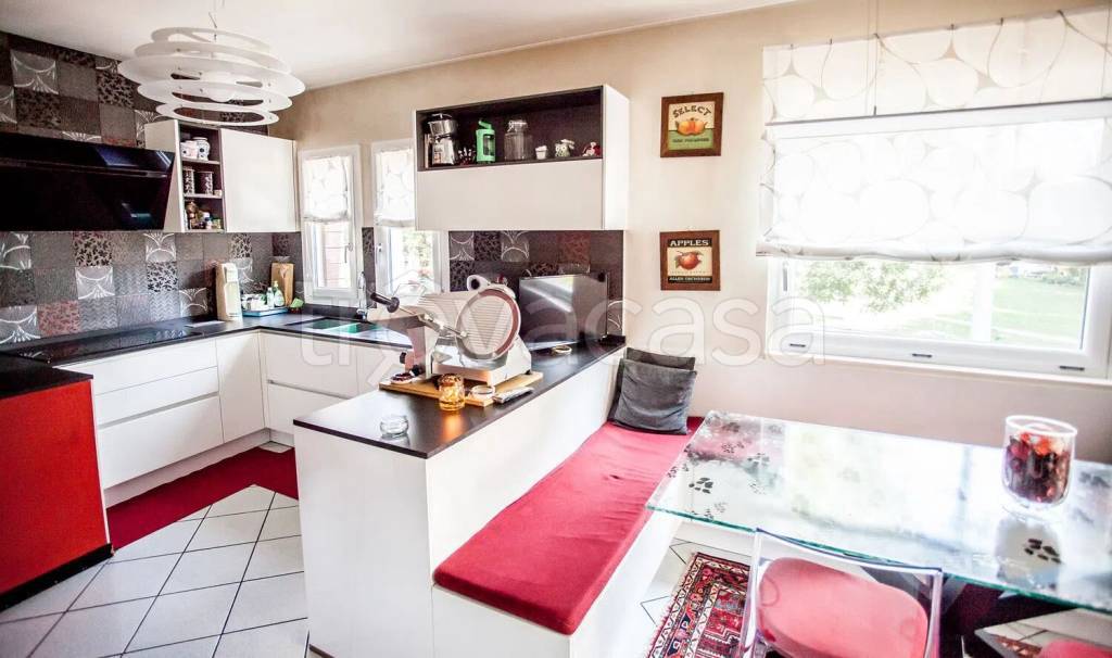 casa indipendente in vendita ad Arcade