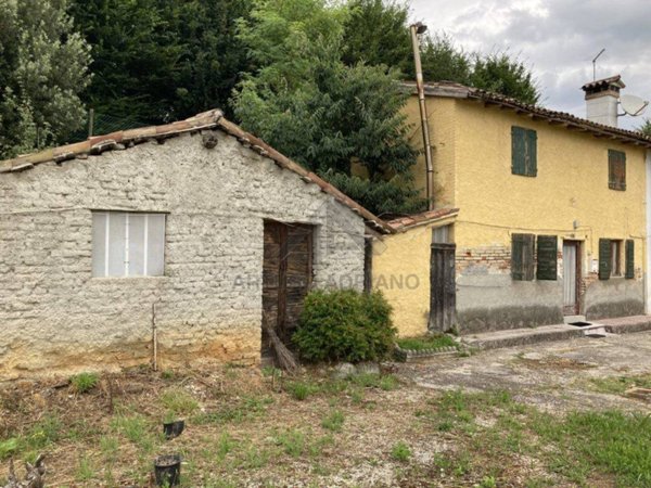 casa indipendente in vendita ad Asolo in zona Pagnano