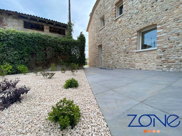 casa indipendente in vendita ad Asolo in zona Villa d'Asolo