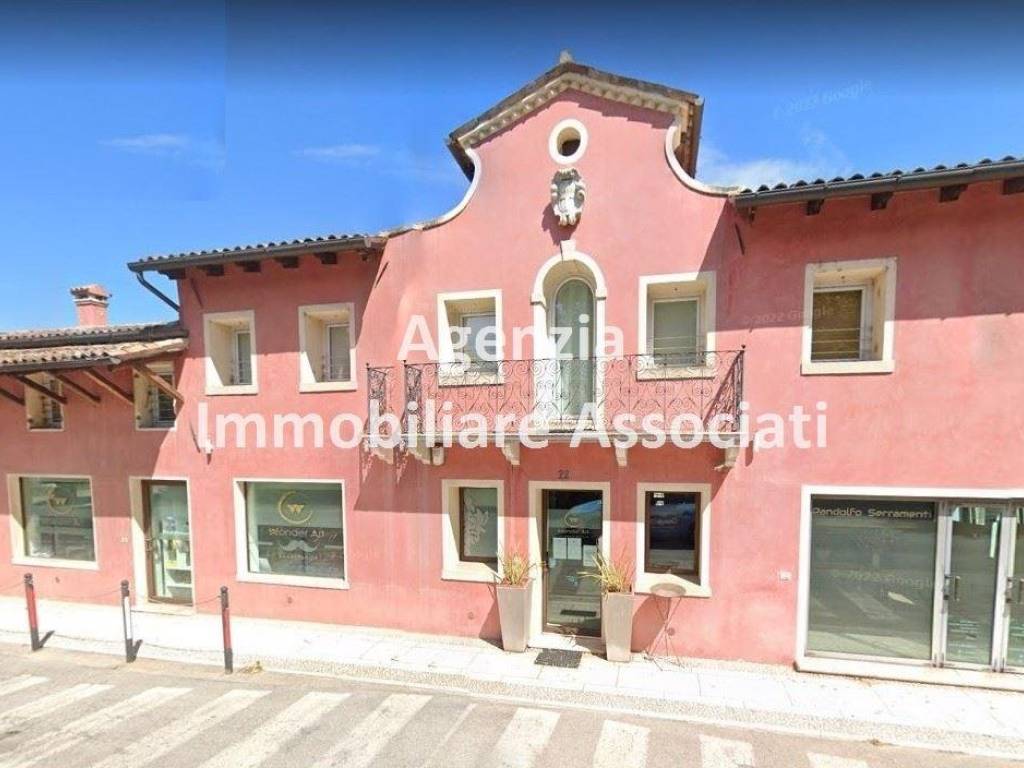 negozio in vendita ad Asolo