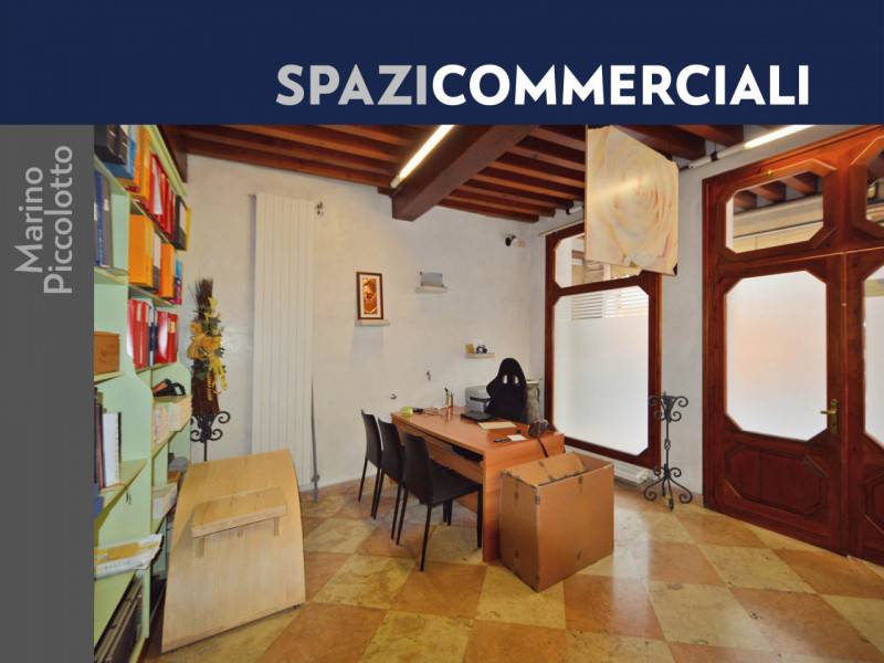 negozio in vendita ad Asolo