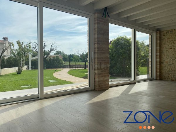 casa indipendente in vendita ad Asolo in zona Villa d'Asolo