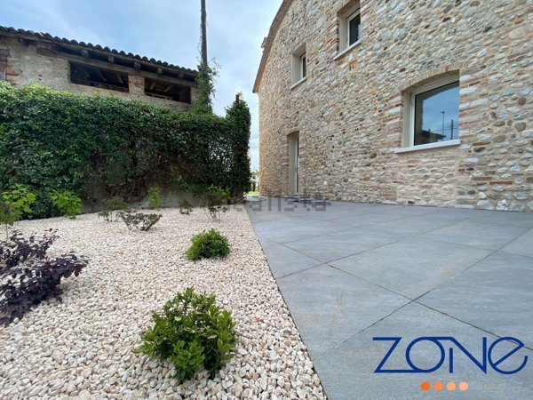 casa indipendente in vendita ad Asolo in zona Villa d'Asolo