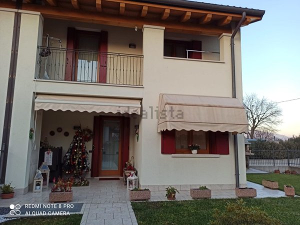 casa indipendente in vendita ad Asolo in zona Villa d'Asolo