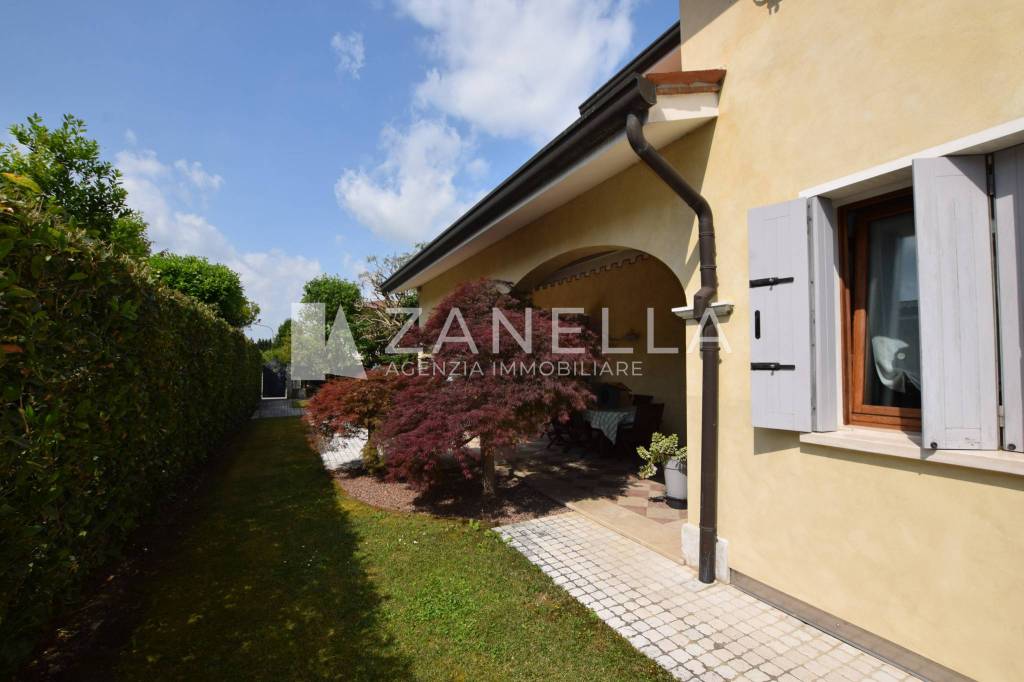 casa indipendente in vendita ad Asolo in zona Pagnano