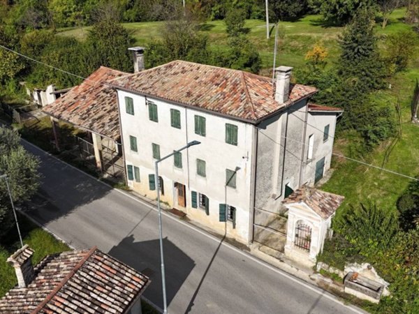 casa indipendente in vendita ad Asolo in zona Pagnano
