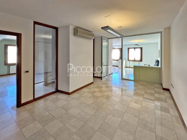 ufficio in vendita ad Asolo