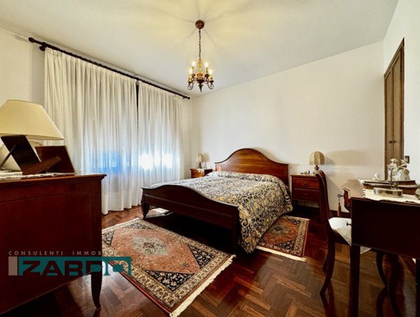 casa indipendente in vendita ad Asolo in zona Villa d'Asolo