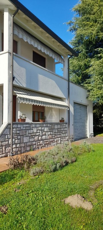 casa indipendente in vendita ad Asolo in zona Villa d'Asolo