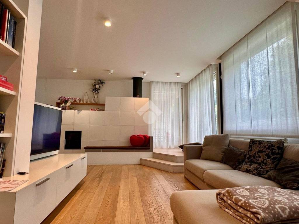 casa indipendente in vendita ad Asolo in zona Villa d'Asolo