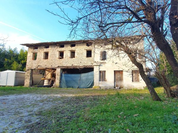 casa indipendente in vendita ad Asolo in zona Pagnano