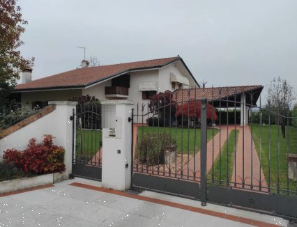 casa indipendente in vendita ad Asolo