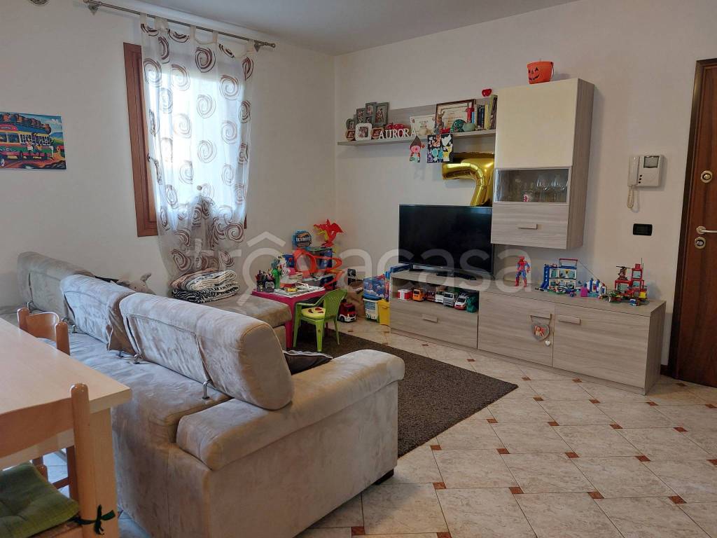 casa indipendente in vendita ad Asolo in zona Villa d'Asolo