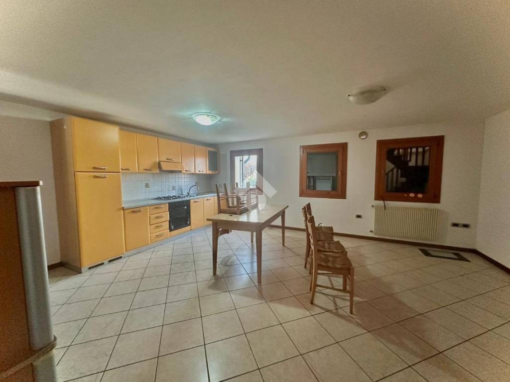 appartamento in vendita ad Asolo in zona Villa d'Asolo