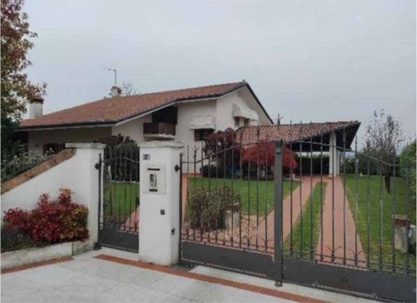 casa indipendente in vendita ad Asolo in zona Villa d'Asolo