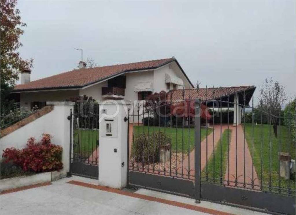 casa indipendente in vendita ad Asolo in zona Villa d'Asolo