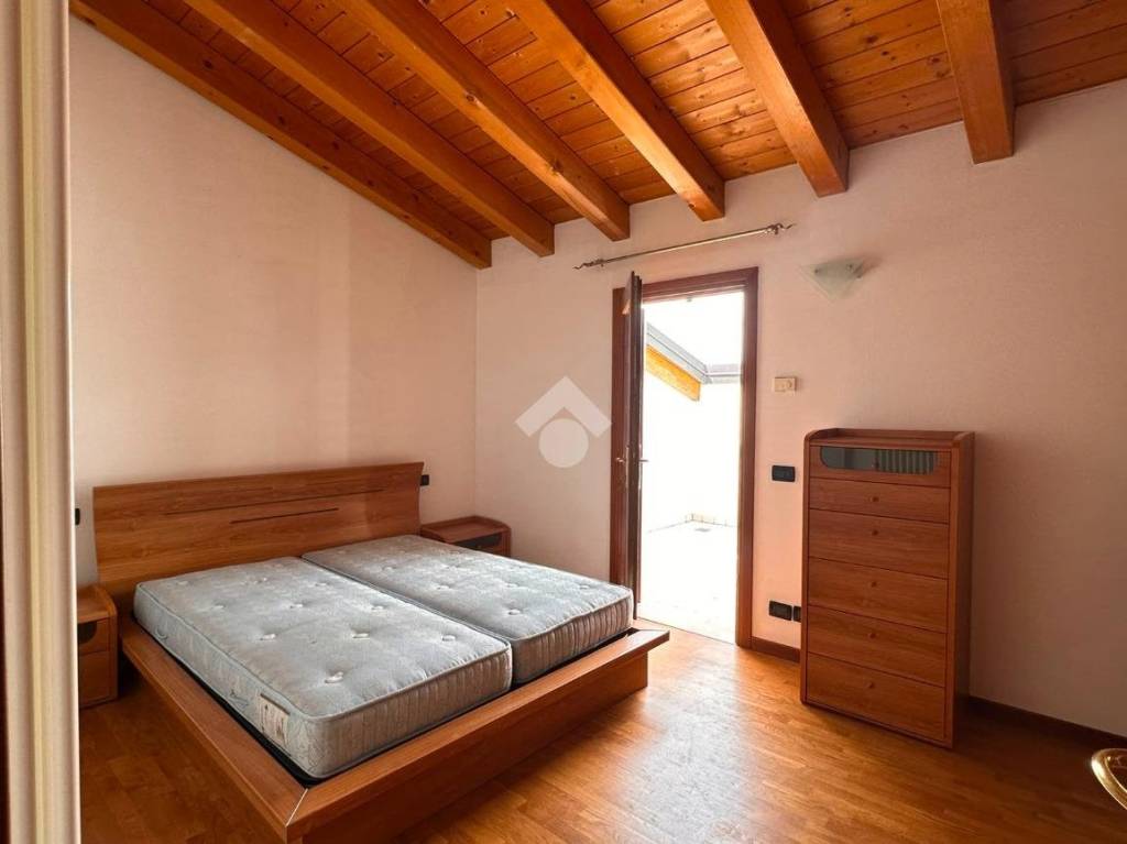 appartamento in vendita ad Asolo in zona Villa d'Asolo