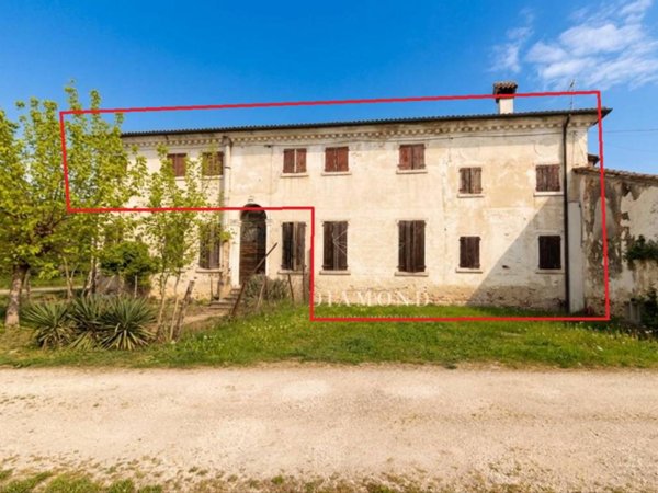 casa indipendente in vendita ad Asolo in zona Villa d'Asolo