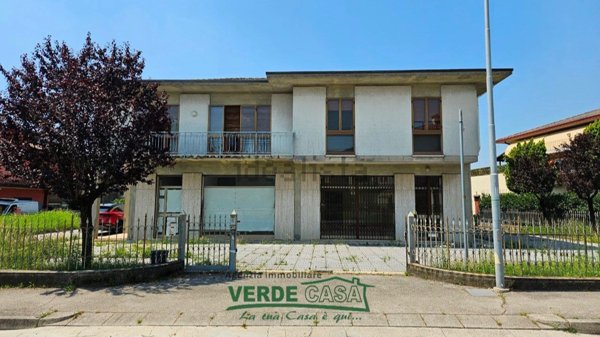 appartamento in vendita ad Asolo in zona Sant'Apollinare