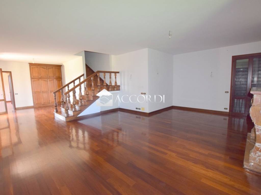 casa indipendente in vendita ad Asolo in zona Sant'Apollinare