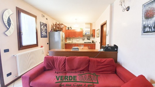 appartamento in vendita ad Asolo in zona Sant'Apollinare