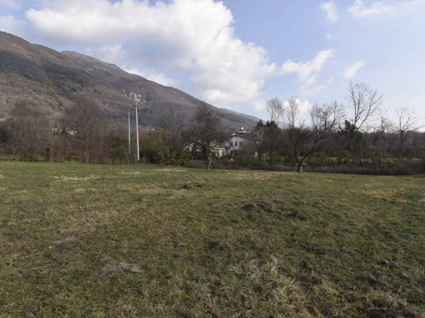 terreno edificabile in vendita a Borso del Grappa