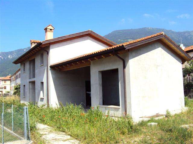 casa indipendente in vendita a Borso del Grappa in zona Sant'Eulalia
